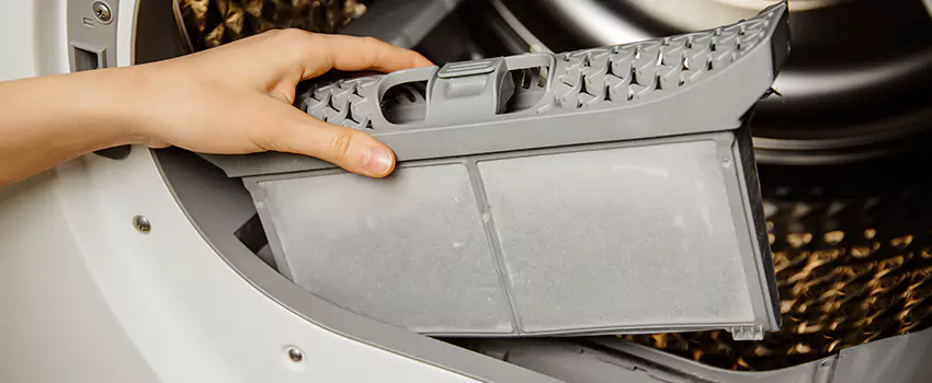 Signs Of A Clogged Dryer Lint Trap in Maple Valley, Washington